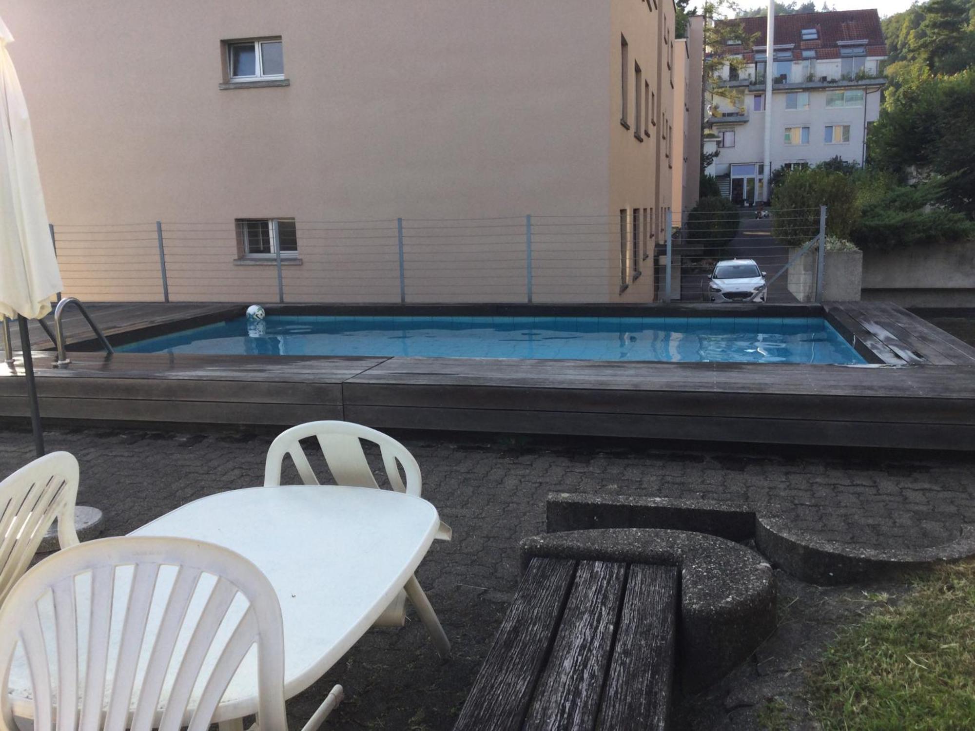 Chambre Spacieuse Et Confortable Avec Ecran Plat Oetwil an Der Limmat Экстерьер фото